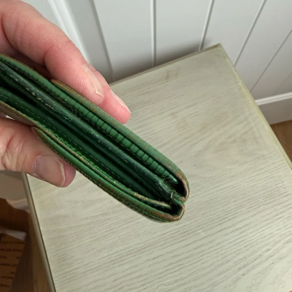 Louis Vuitton Epi Green Elise double side Wallet *Authentic*